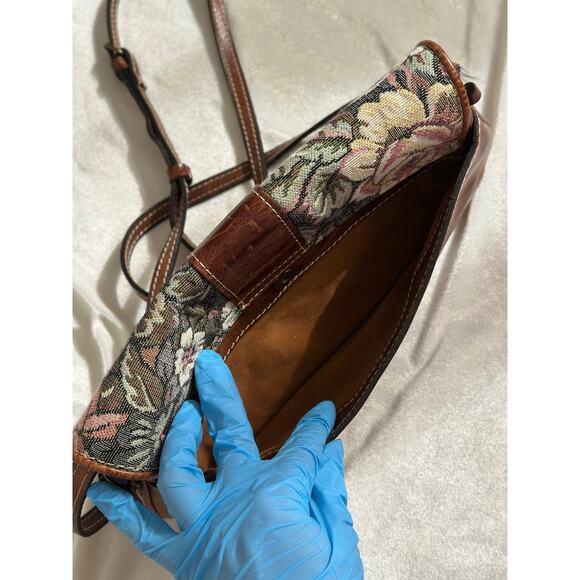 EUC Patricia Nash Verdura Bosque Tapestry Crossbody Clutch Leather Floral Purse - Picture 9 of 14